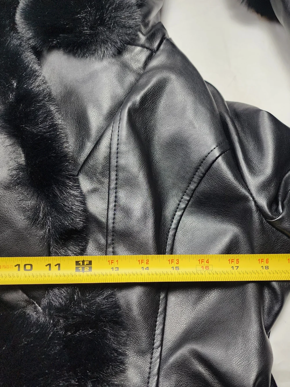 Gran Oriente Black Faux Leather And Faux Fur Hooded Winter Jacket Size Small